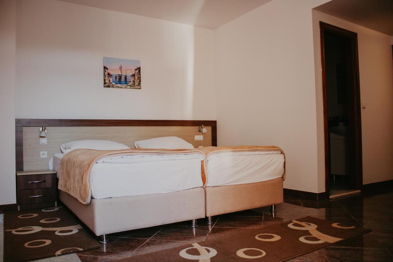 Hotel Villa Matic Неум Экстерьер фото